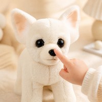 Figurine de chien en peluche blanche, jouet en peluche doux, rembourré en coton PP, poupée pour animaux de compagnie, pour cadeau ou décoration