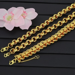 Pulsera de Oro de Lujo al por Mayor de Fábrica Jxx para Mujer, Chapada en Oro de 24K, Pulseras de Moda de Alta Calidad, Hechas Principalmente de Latón - Product Image 1