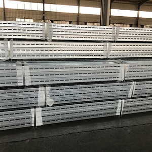 Poteau de signalisation en acier galvanisé, support modulaire robuste, norme ASTM, service de découpe - Product Image 2