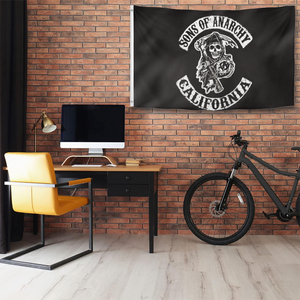 Bandera Pirata de Poliéster de Doble Cara de 3x5 pies con la Frase 'Los golpes continuarán hasta que mejore el moral', Bandera Divertida con Cita Pirata - Product Image 2