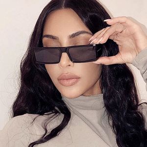 Gafas de Sol Rectangulares con Lentes de Espejo Retro y Logotipo Personalizado, Gafas de Sol Cuadradas Pequeñas para Mujer - Product Image 2