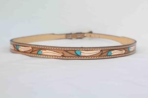 Bandas de sombrero con cuentas multicolores de calidad superior adecuadas para sombreros occidentales Fedoras que ofrecen un accesorio único y llamativo - Product Image 5