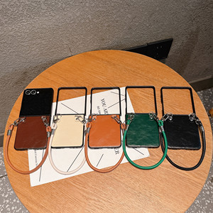 Étui de téléphone élégant et brillant en cuir véritable de haute qualité avec dragonne pour Z Flip 7/6/5/4, protection antichoc à 360° - Product Image 6