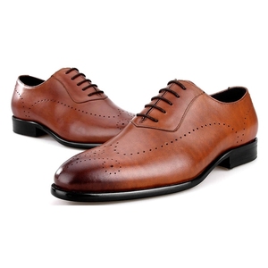 Nouvelles Chaussures Habillées pour Hommes en Cuir Véritable Marron Respirantes et Aérées, Conçues à la Main par la Marque - Product Image 1