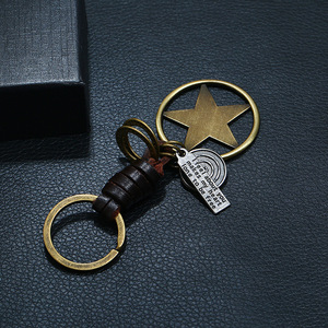 Fashion New Brand <strong>Men</strong> Leather Five Point Star Charm Keychain Vintage <strong>Key</strong> <strong>Ring</strong> for Women Bag Car <strong>Key</strong> Chain - Product Image 3