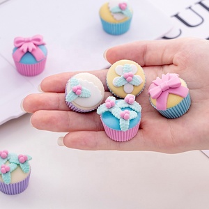 Gomme da Cancellare per Bambine a Forma di Dolci Mini Torte Cartoon Carine all'Ingrosso - Product Image 4