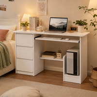 Bureau d'ordinateur minimaliste pour le télétravail, poste de travail moderne avec tiroirs et rangements ouverts