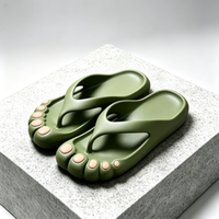 Tongs tendance 2026 en forme de grande patte, en EVA souple, légères, imperméables et respirantes pour salle de bain, douche, plage et piscine