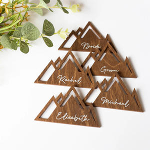 Modèle personnalisé personnalisation carte de siège en bois montagne nom plaque découpée au laser <span class=keywords><strong>pendule</strong></span> - Product Image 6