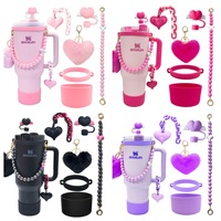 Ensemble d'accessoires pour bouteille d'eau : Chaîne de perles, Sangle de transport, Bouchon de paille en forme de pomme de mer, Manchon de tasse en silicone, Pompon