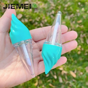 JIE MEI vente en gros de tube de baguette de brillant à lèvres de 5ml en stock de belle crème glacée bouteille d'huile à lèvres contenant de glaçure à lèvres avec logo personnalisé - Product Image 3