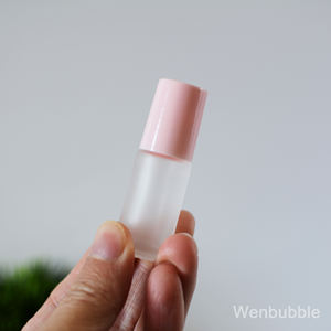 Grosir 5ml 10ml botol rol parfum minyak esensial kaca merah muda bening buram pada - Product Image 4