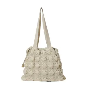 Women's New Fashion Single Shoulder Tote Handbag Large Capacity Diamond Check Cloud Bag with Polyester Lining