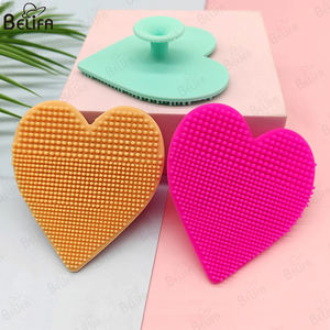 Pinceau à shampoing Spot Love en gros Maquillage doux Tampon propre Exfoliant pour le visage Pinceau nettoyant pour le visage en silicone pour les soins de la peau - Product Image 4