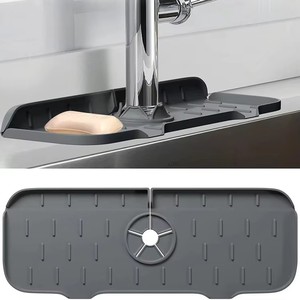Tapis de protection en silicone pour robinet d'évier, support pour éponge et savon à vaisselle, accessoires pour comptoir de cuisine et salle de bain, pare-éclaboussures d'évier de cuisine, qualité alimentaire - Product Image 4