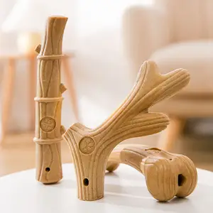Mainan anjing kunyah bentuk tanduk simulasi tahan lama tongkat kunyah mainan kayu latihan interaktif tulang anjing peliharaan
