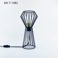 Lampe de plafond moderne pour table à manger, 220V, petite lampe de chevet pour hôtel, cage à fils LED, lampe de bureau vintage verticale