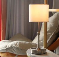 Lampe de bureau moderne minimaliste rechargeable, éclairage d'intérieur, abat-jour en tissu, fer, sans fil, batterie, lampe de lecture de table