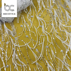 Tessuto in <span class=keywords><strong>Tulle</strong></span> ricamato con perline in pizzo 3D <span class=keywords><strong>bianco</strong></span> con piume per abiti da sposa e Couture - Product Image 3