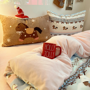 Set di Biancheria da Letto Quattro Pezzi con Copripiumino Stampato Digitale Cartoon Carino, Invernale, Nuovo Anno, Ispessito in Pile di Latte - Product Image 6