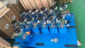 <span class=keywords><strong>Presse</strong></span> isostatique à froid de laboratoire 10T 20T 30T 40T 60T, <span class=keywords><strong>machine</strong></span> de pressage hydraulique automatique de granulés de poudre compacte CIP - Product Image 4
