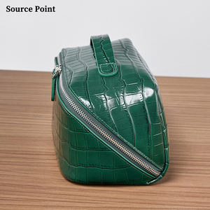 Borsa Cosmetica in Vera Pelle con Motivo Coccodrillo, Grande Capacità per Viaggi e Uso Quotidiano - Product Image 3