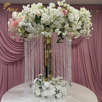 NIKA Ventes Flash : Décoration de Centre de Table Ronde pour Mariage, Support Floral en Métal Doré avec Perles en Acrylique et Cristal Suspendues, et Fleurs