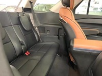 Usine personnalisée Auto SUV VIP Auto kit de sièges arrière console centrale accoudoir de siège arrière siège auto VIP de luxe pour Ford