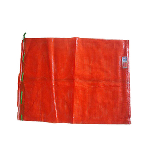 Saco de malla tubular de polipropileno de 25 kg de color rojo para envasar frutas, cebollas y patatas, tipo Raschel. - Product Image 2