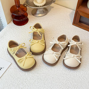 Chaussures Mary Jane en cuir pour filles, tendance 2025, avec nœud, nouvelle collection printemps/automne, pour fête de princesse, couleur unie jaune/creme, aspect artificiel - Product Image 1