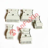 Connecteur de bornier en plastique sur CUD1 de la carte mère du gouverneur DC de la série 6RA70