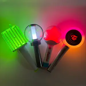 Fornecedor verificado OEM bomba do exército kpop aplicativo oficial programável LED ventilador de luz bastão de mão para eventos de fãs