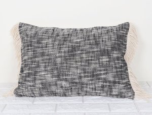 Funda de Cojín Cuadrada con Rayas Negras, Tejida a Mano, de Algodón Natural Chembrey, con Flecos y Cierre de Cremallera para el Hogar - Product Image 1