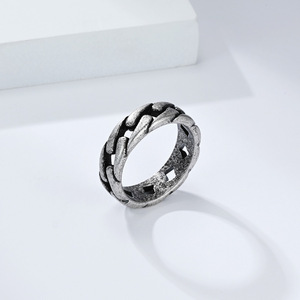 Anillo Unisex de Cadena Cubana, Anillo de Dedo Índice de Acero de Titanio Dorado, Joyería de Estilo Hip Hop Urbano, Regalo - Product Image 4