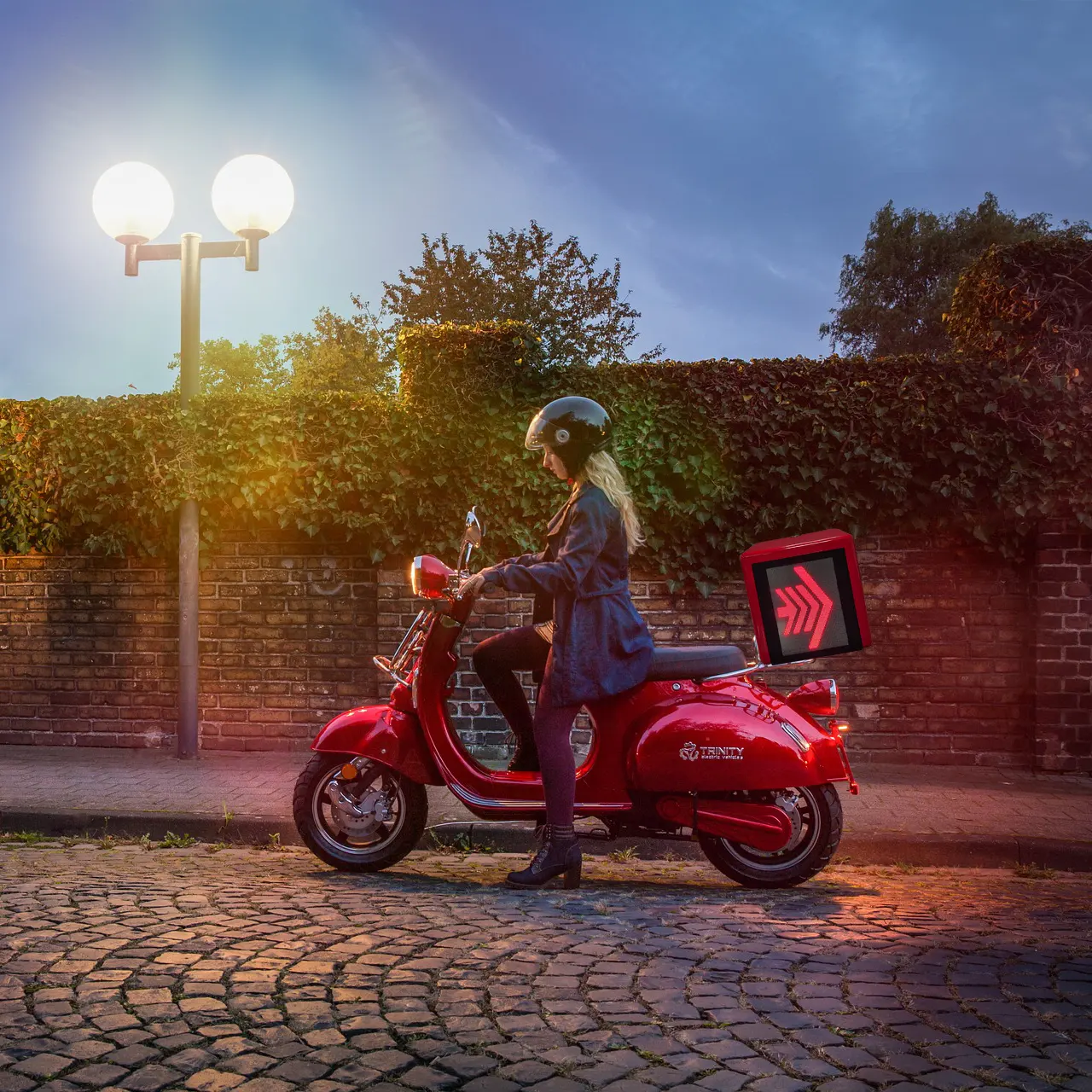 2023 vente chaude publicité mobile moto électrique scooter 3 côtés LED boîte de livraison