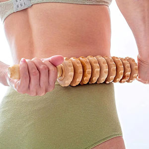 Venta al por mayor de herramientas de masaje de terapia de madera baratos que dan forma al cuerpo de belleza Spa portátil de mano Guasha masajeador - Product Image 5