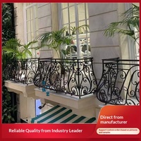 Clôture de balcon en fer forgé de style européen personnalisée en usine avec garde-corps de fenêtre et main courante d'escalier, balustrade extérieure en provenance de Chine