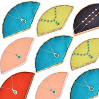 Plateau de présentation carré octogonal en velours avec motif floral pour rangement de bracelets, idéal pour la présentation de bijoux et les diffusions en direct (vente en gros)