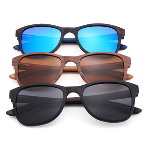 Gafas de Sol con Marco de Madera, Lentes Polarizadas TAC con Protección UV400, Estilo Clásico Unisex W3099 - Product Image 1