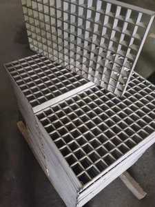 Les barres de caillebotis en acier <span class=keywords><strong>plat</strong></span> galvanisé de taille personnalisée robuste d'approvisionnement d'usine de 50x5mm branchent un caillebotis en acier durable à verrouillage par pression - Product Image 3