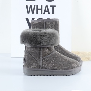 Nuevas <span class=keywords><strong>botas</strong></span> <span class=keywords><strong>Uggs</strong></span> de innovación para <span class=keywords><strong>mujer</strong></span>, <span class=keywords><strong>botas</strong></span> de nieve con adornos de cristal ostentosos con venta al por mayor de nuevos materiales - Product Image 5