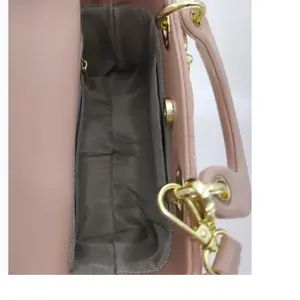Contactez-nous En stock personnalisé de marque de luxe premium pour femmes sac fourre-tout épaule sac à main poitrine sac messenger sac à dos