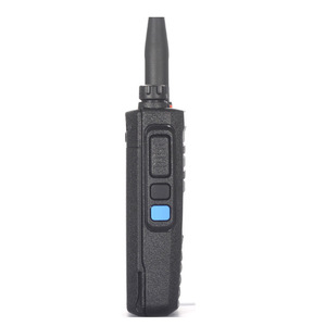 Talkie-walkie numérique DMR double bande UV Tyt MD760 avec double écran et balayage des canaux pour utilisation en extérieur - Product Image 2