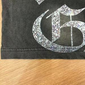 เสื้อยืด100% คอลูกเรือทรงสี่เหลี่ยมแนววินเทจแนวไฮสตรีทเสื้อยืดพิมพ์ลายกราฟฟิคแบบ Y2K ออกแบบได้ตามต้องการ - Product Image 4