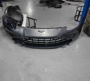 Para <span class=keywords><strong>Aston</strong></span> <span class=keywords><strong>Martin</strong></span> Vantage DB11, placa protectora inferior, revestimiento de guardabarros, nuevo conjunto de parachoques delantero con recortes de escape - Product Image 2