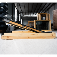 Fenêtre de toit à charnière centrale en aluminium et bois, haut de gamme, en pin massif, pour maison passive, avec micro-ventilation réglable