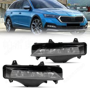 Luces Antiniebla Delanteras para Vehículo Wolf Lake 5E3 941 699 5E3 941 700 Halógenas para Skoda Octavia 2020 - Product Image 1