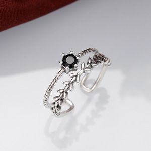 Elegante Anello Aperto a Doppio Strato con Motivo Floreale, Stile Vintage Coreano, Gioiello da Donna per Uso Quotidiano e Regalo - Product Image 2