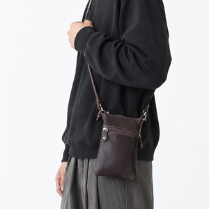 Bolso Cruzado de Diseño para Hombre, de Cuero Premium con Forro Interior Suave Tipo Gamuza - Product Image 2