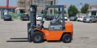 Nouveau chariot élévateur diesel hydraulique portable de 2,5 tonnes avec déplacement latéral en option
